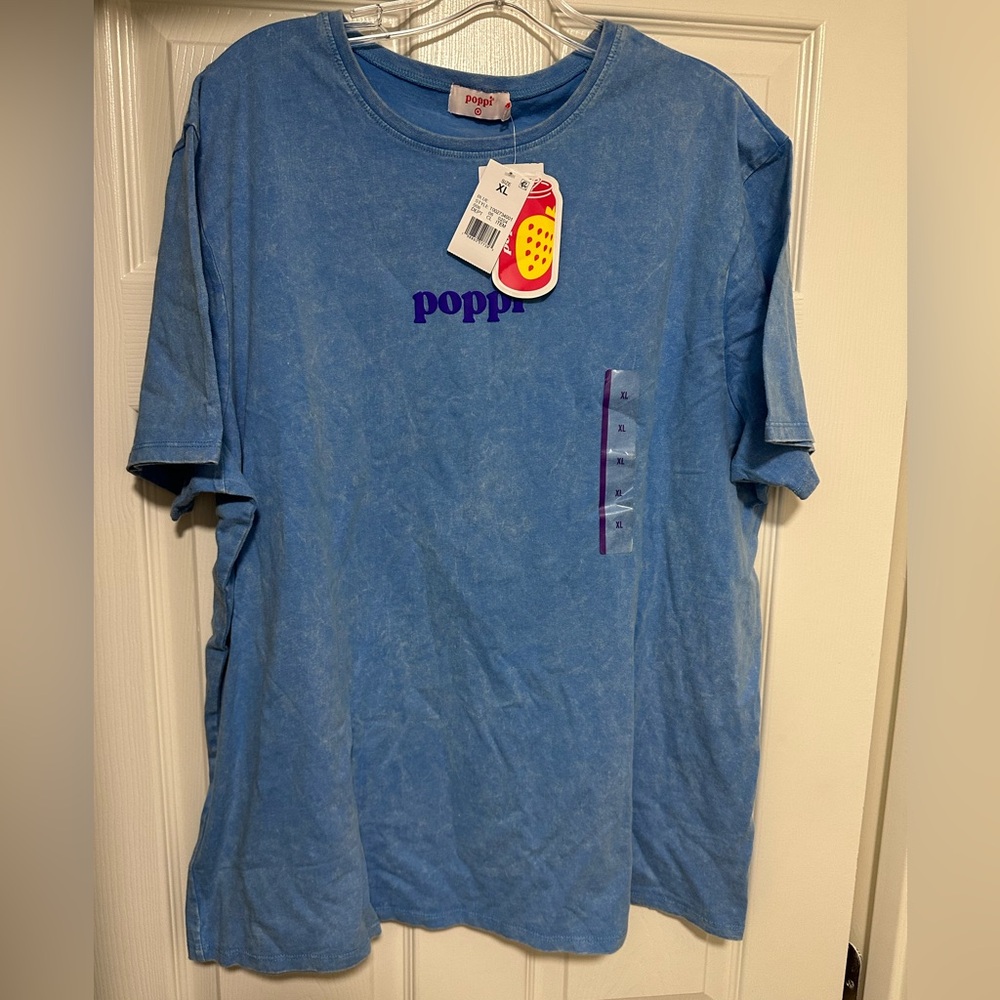 NWT Women's Poppi Taste the Future Short Sleeve Graphic T-Shirt Blue XL